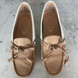 Tods Gommino loafers